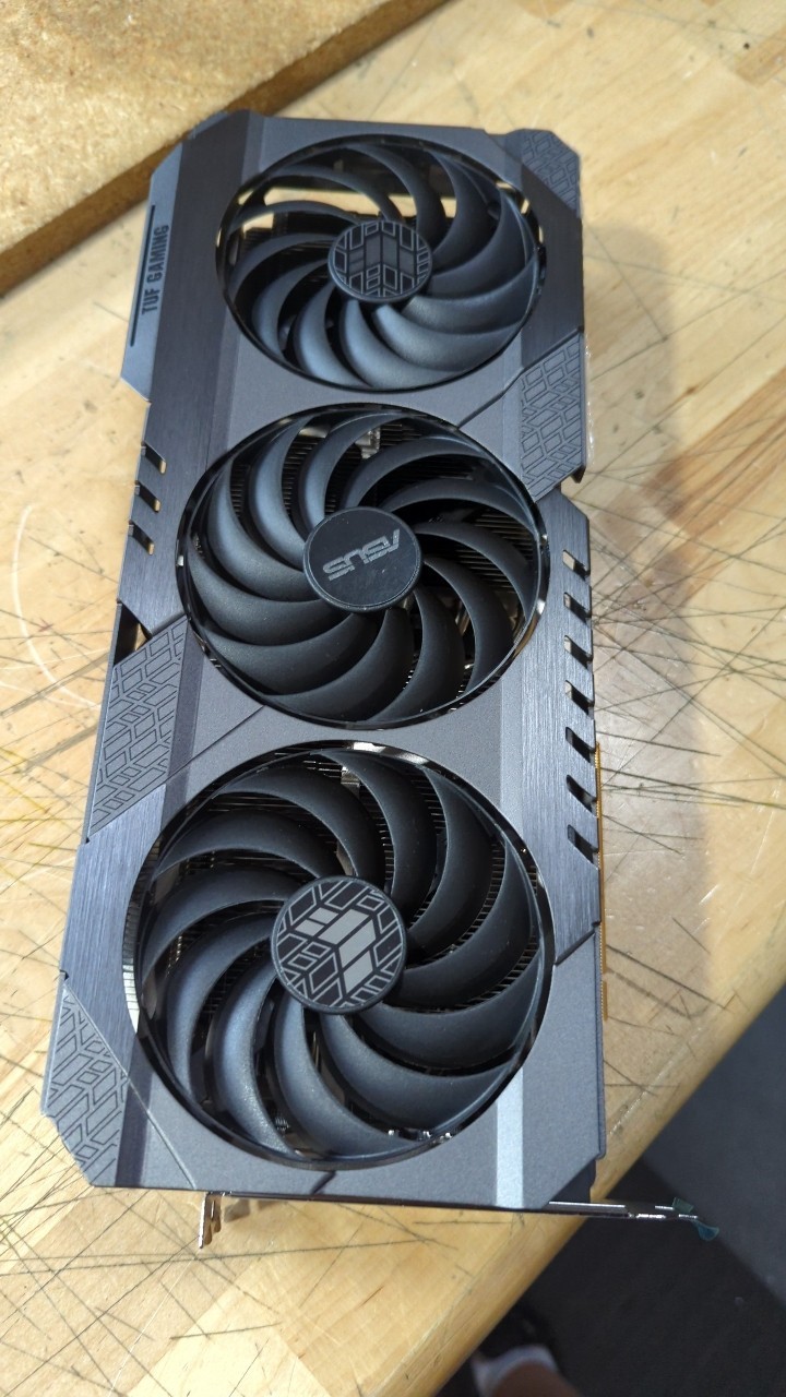 ข้อเสนอที่ดีที่สุดสำหรับอะไหล่ - Rtx 4090 24Gb Gddr6X บทวิจารณ์และราคา